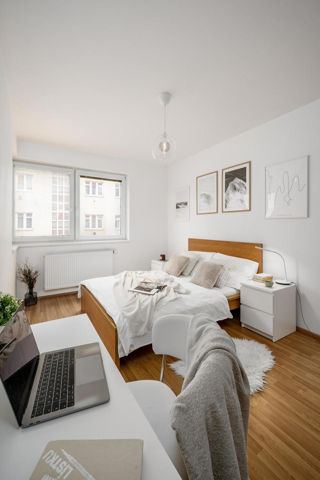 Prague Days - Bright Apartment - Balcony - Private Parking 외부 사진