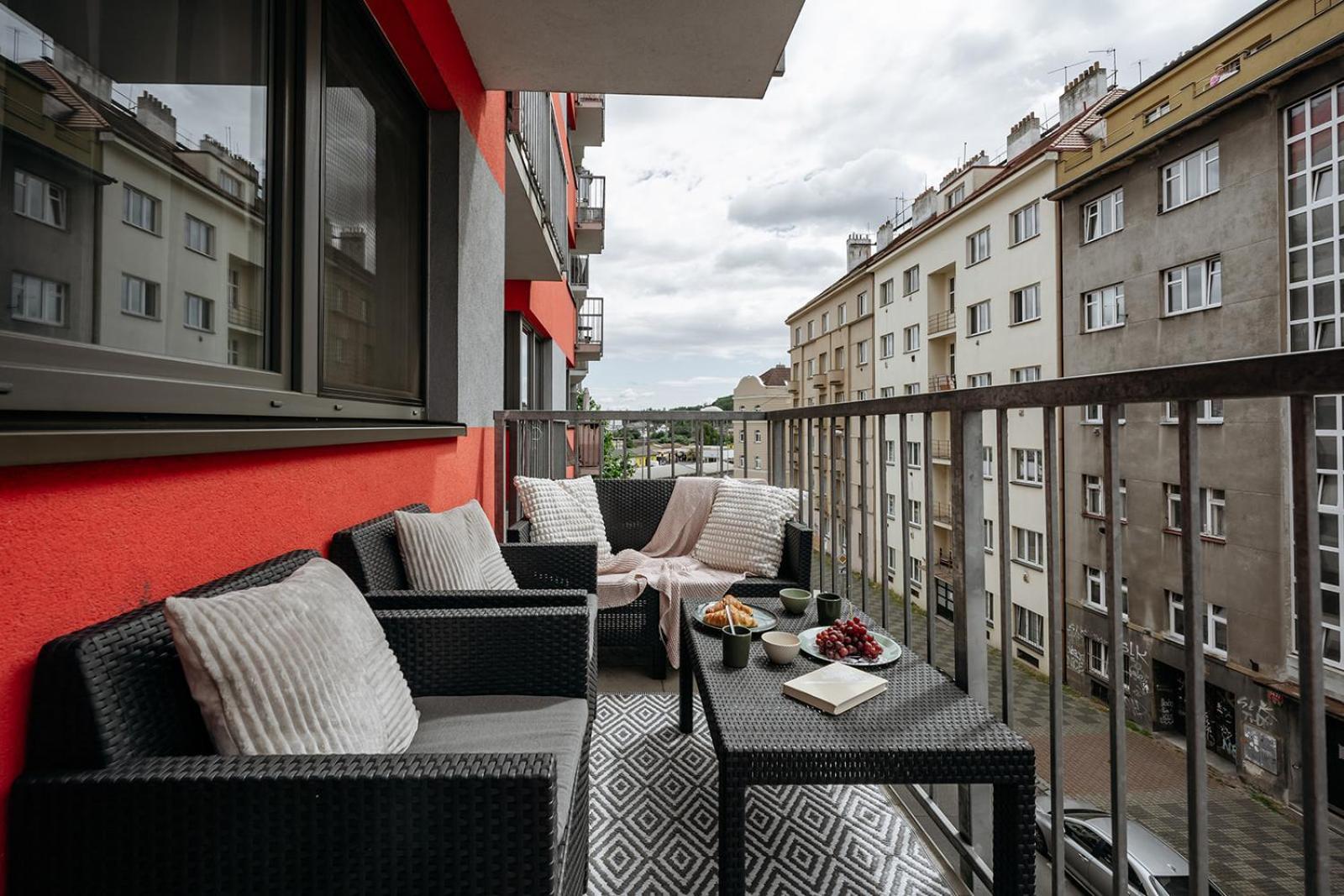 Prague Days - Bright Apartment - Balcony - Private Parking 외부 사진